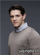 河谷镇第一季演员Casey Cott 剧照