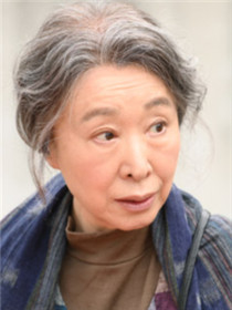 吉永绿(三田佳子 饰)